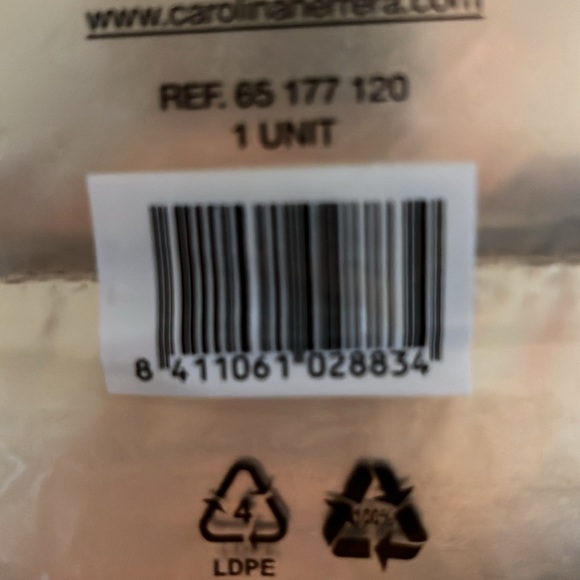 Carolina Herrera Gold Fantasy Clutch - Picture 4 of 4